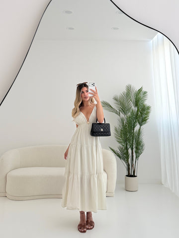 Abito scollo a V con spilla removibile beige