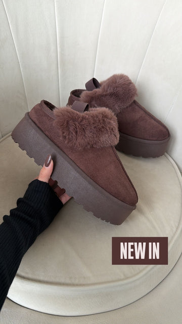 Sabot pltaform con elastico e pelo brown 9135