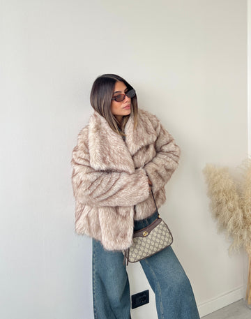 Ecopelliccia con 2 bottoni a clip beige