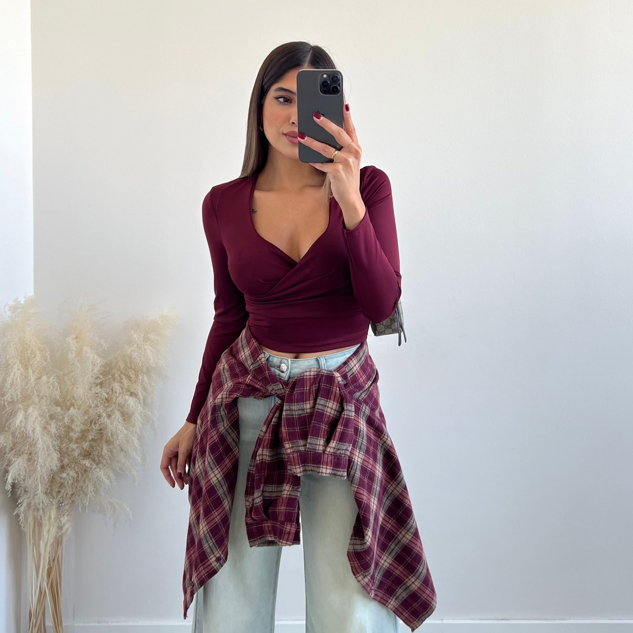 Top manica lunga con coppe bordeaux