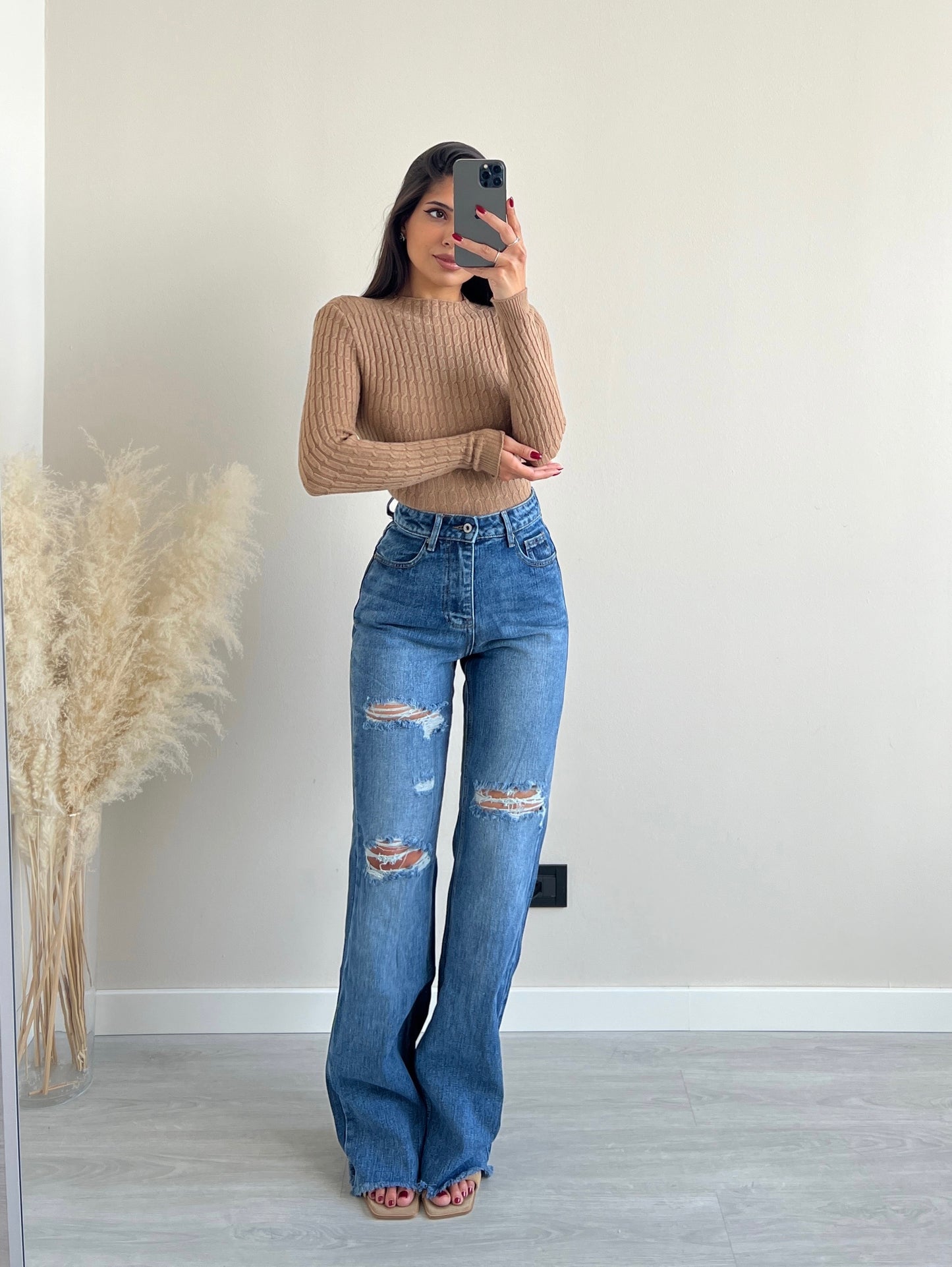 Jeans con strappi extra lungo K9002