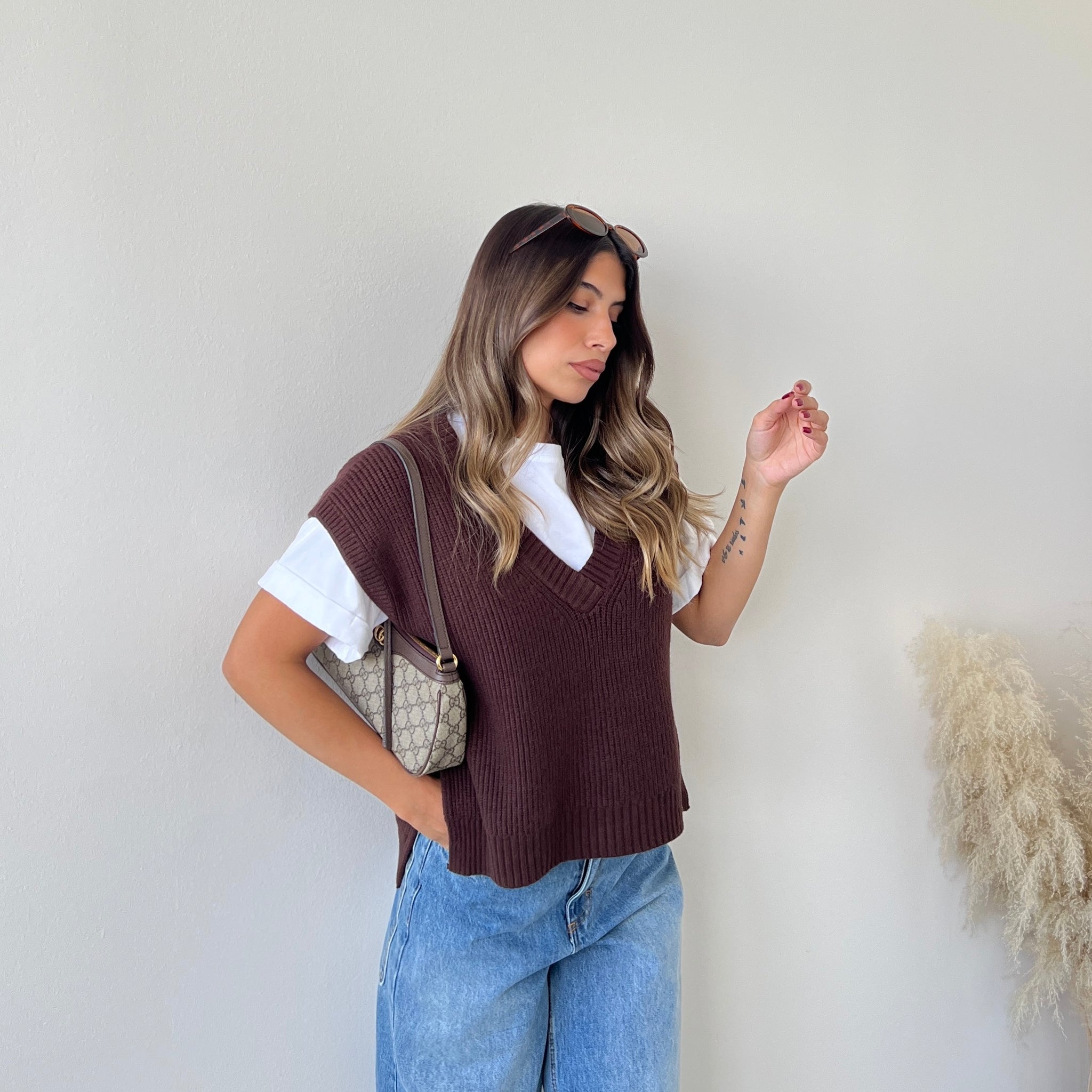 Gilet in maglia con scollo a v caffè