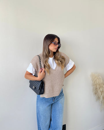 Gilet in maglia con scollo a v sabbia