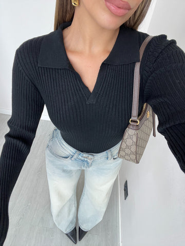 Maglia costine scollo a v con colletto nera