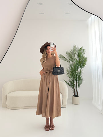 Abito Bella in cotone camel