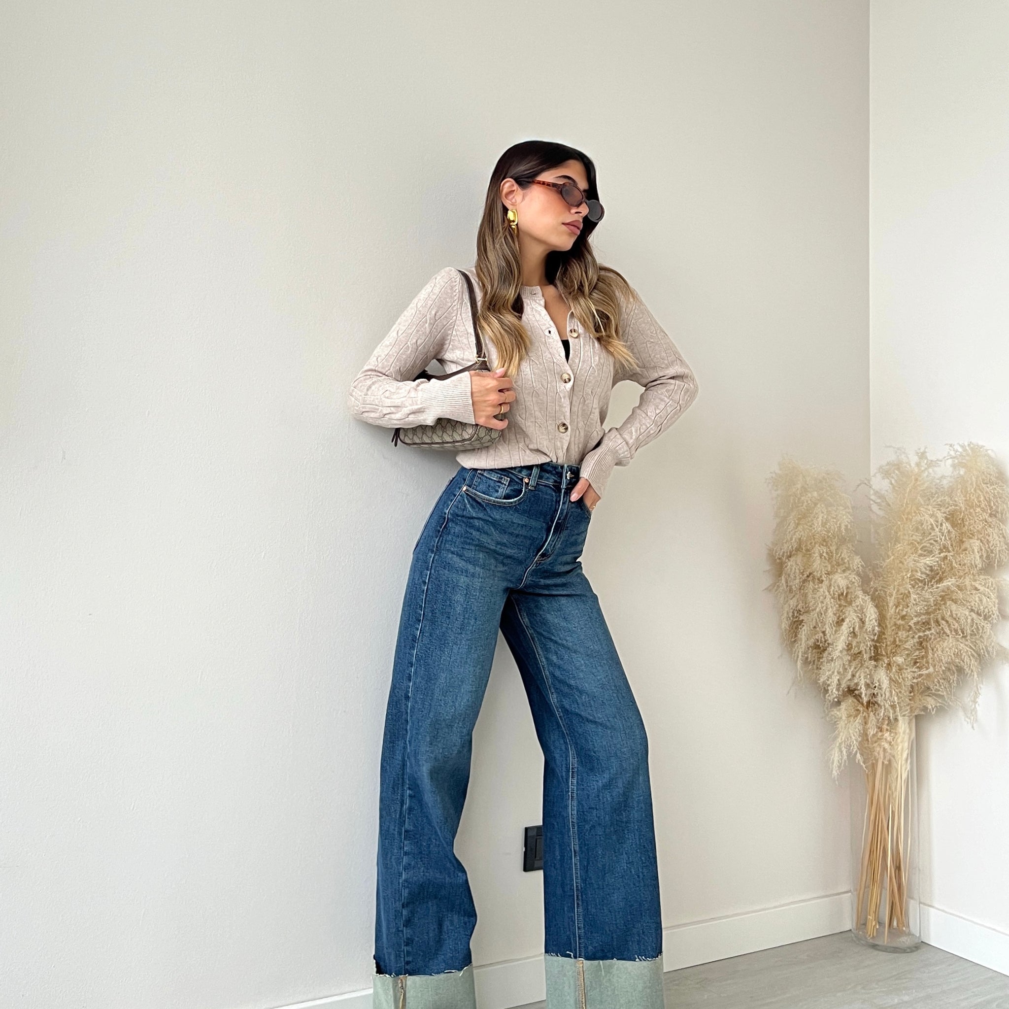 Jeans a vita alta con risvolti H3931