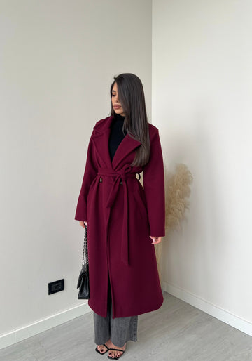 Cappotto classic con cintura bordeaux