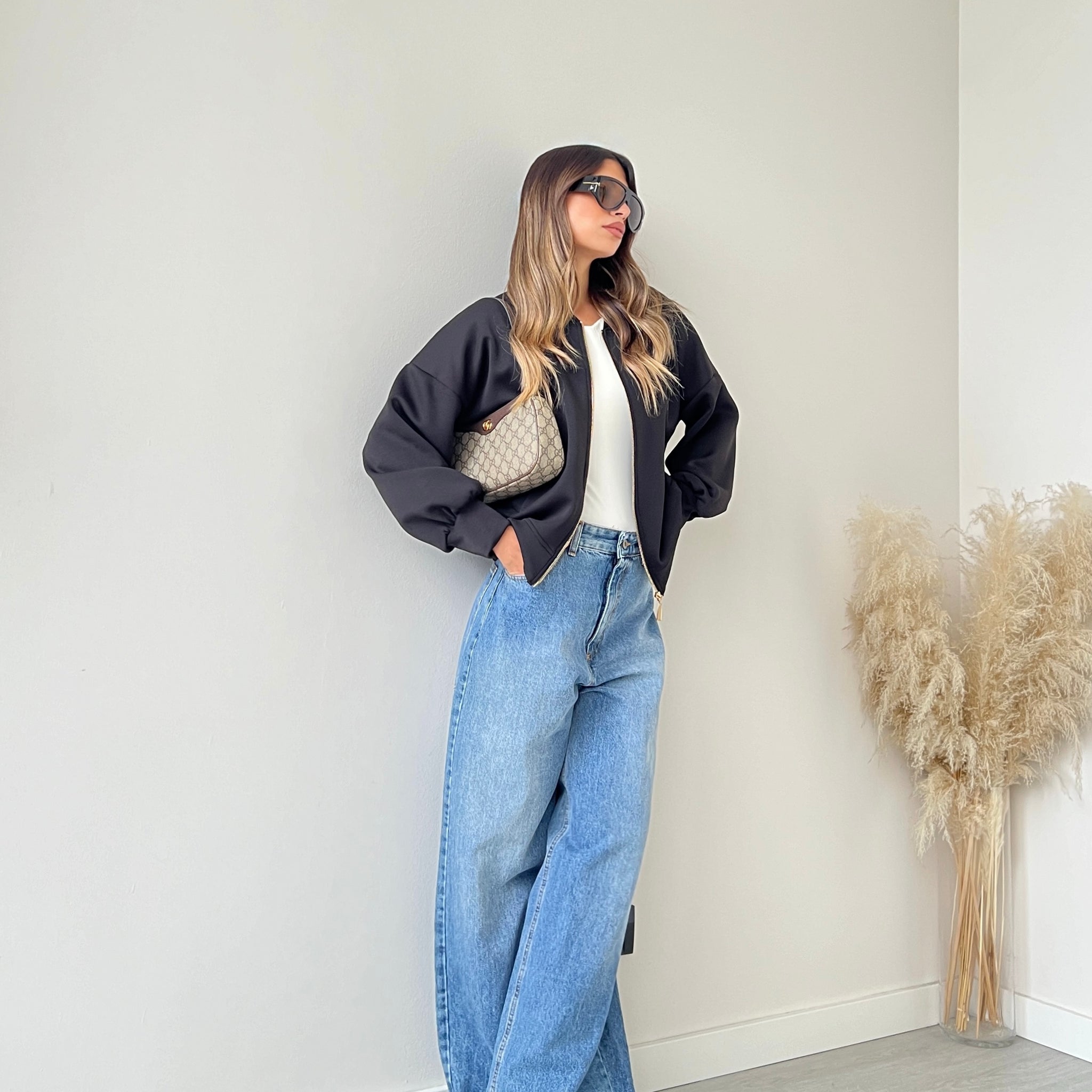 Felpa stile bomber nera
