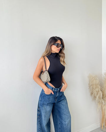 Body sgambato nero