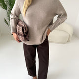 Pullover semplice a collo alto camel