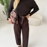 Pullover semplice a collo alto brown