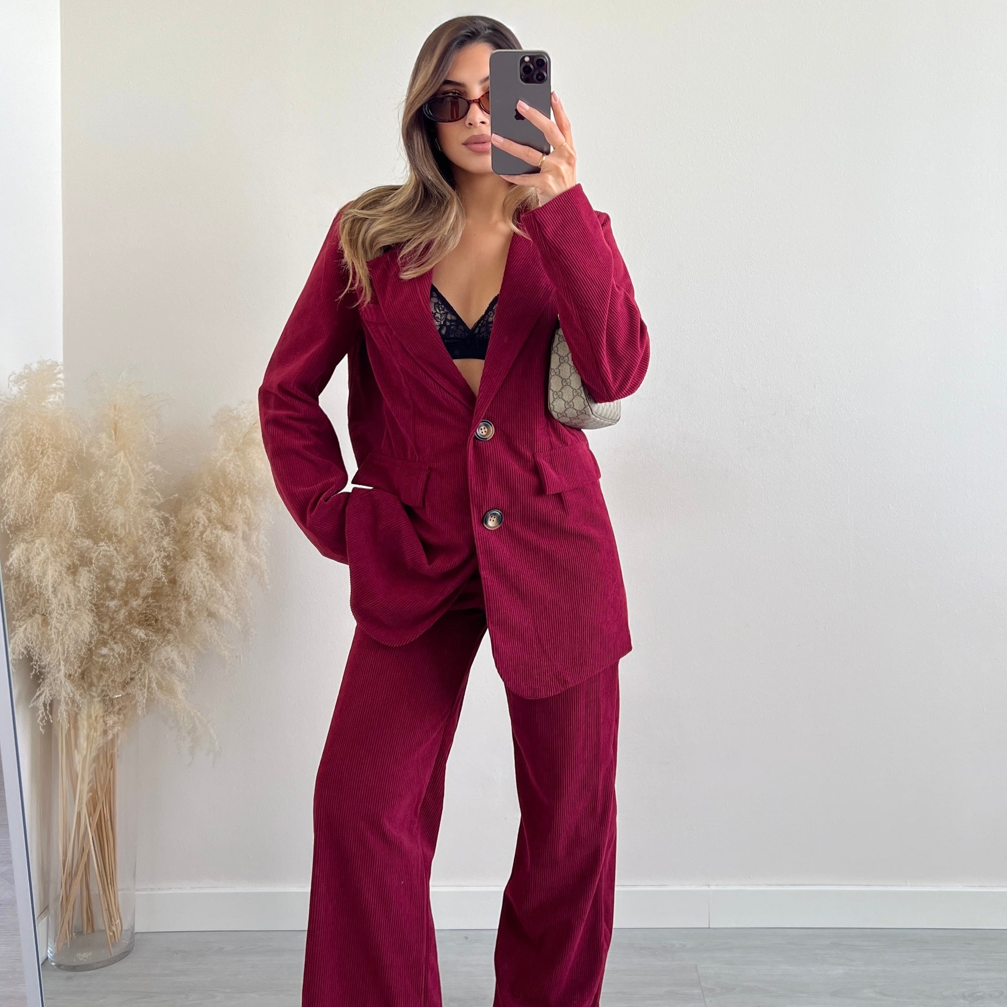 Completo effetto velluto rigato bordeaux