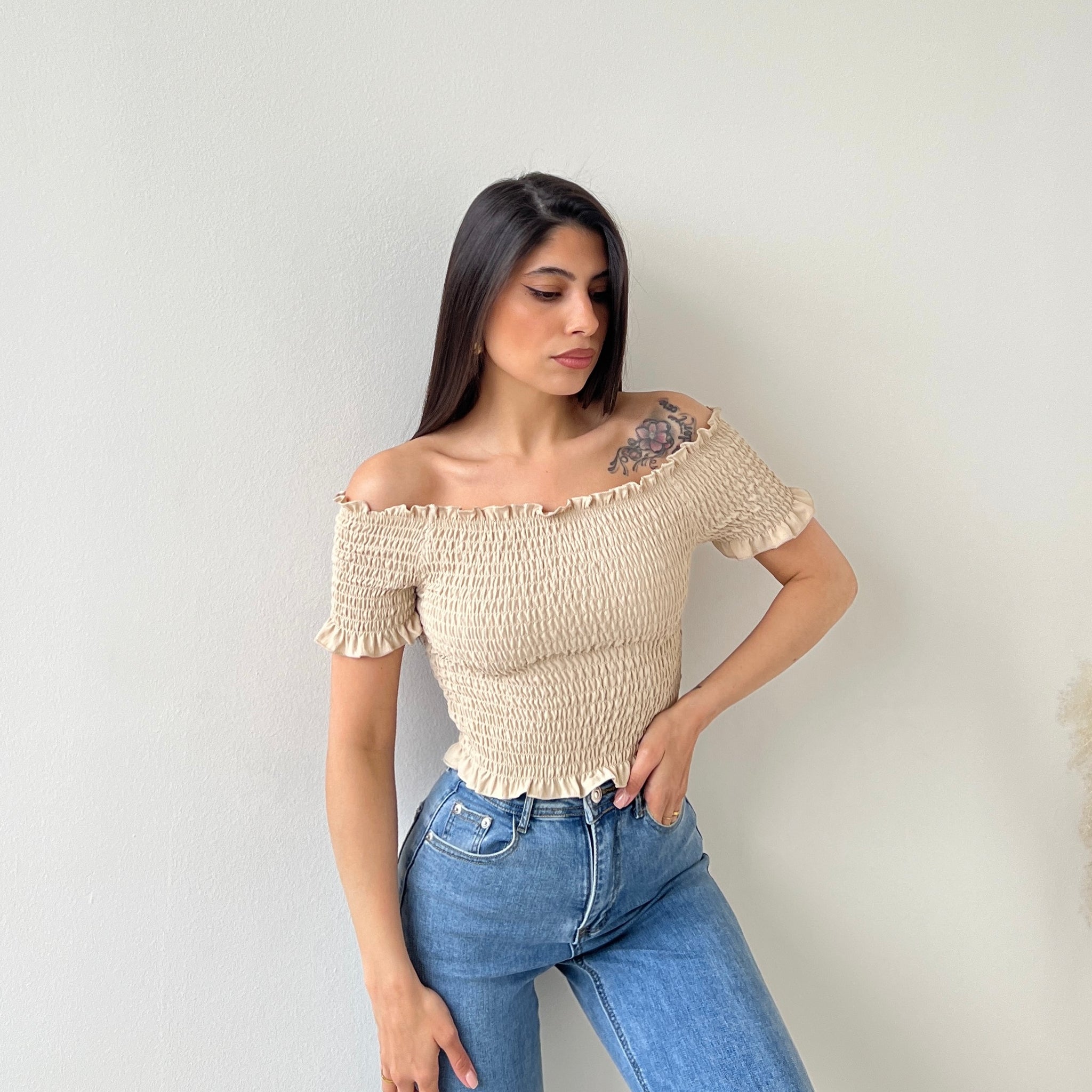 Top arricciato beige