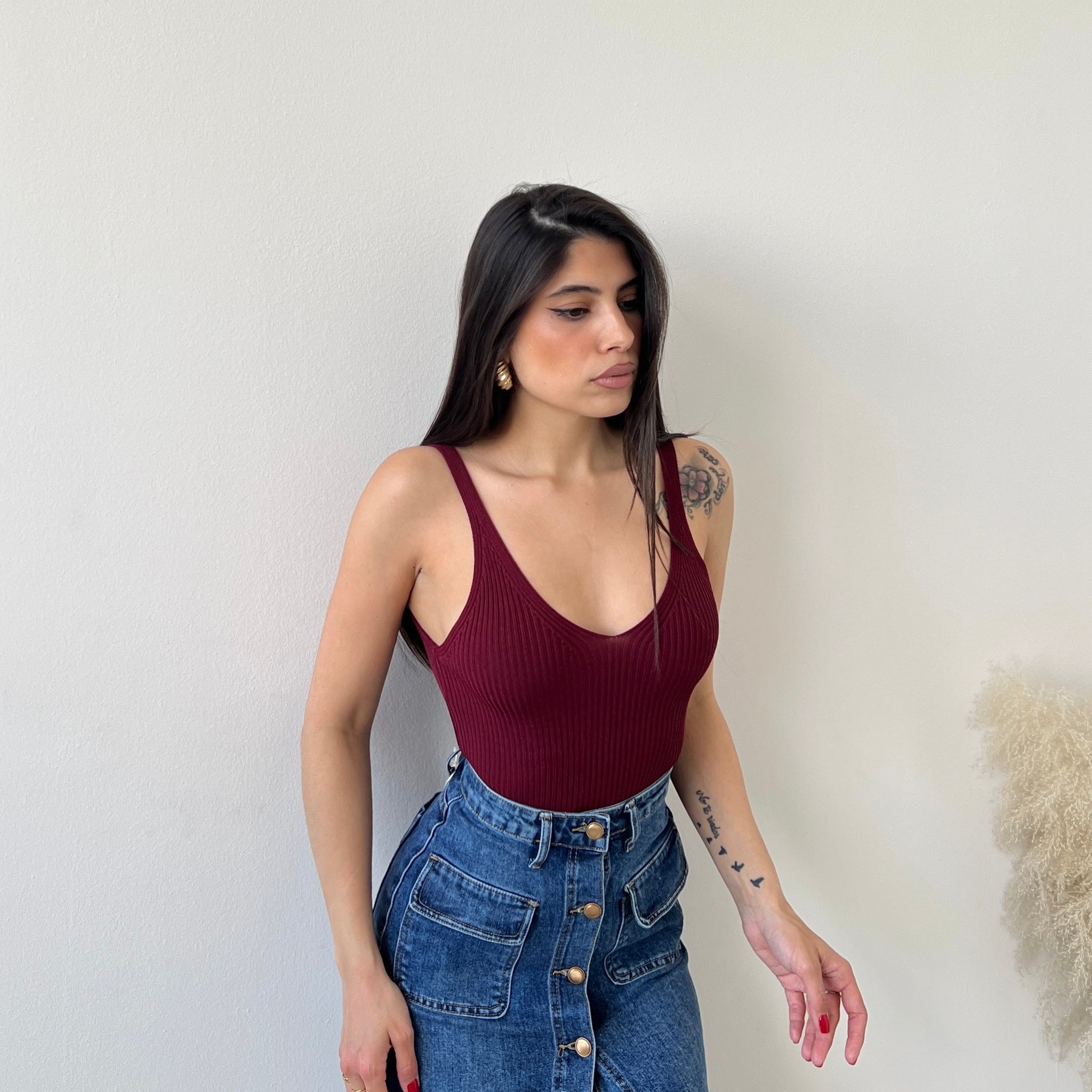 Top in maglia scollo a v burgundy