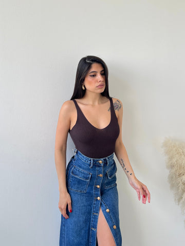 Top in maglia scollo a v caffè