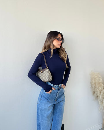 Dolcevita basic in viscosa blu