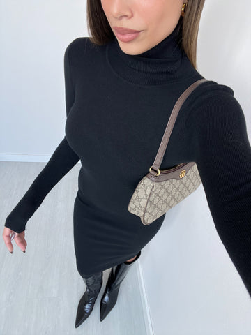 Abito lungo dolcevita in maglia nero