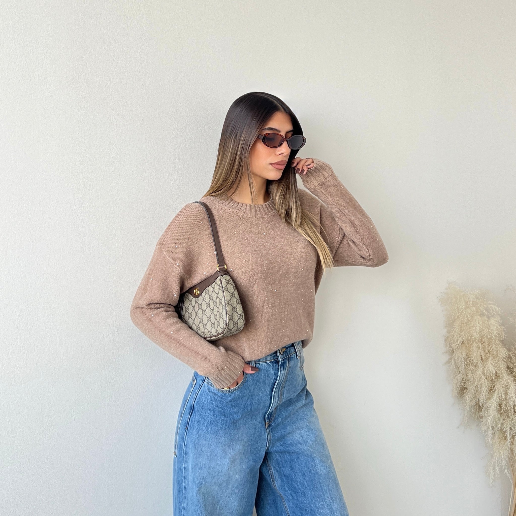 Pull con micro paillettes camel