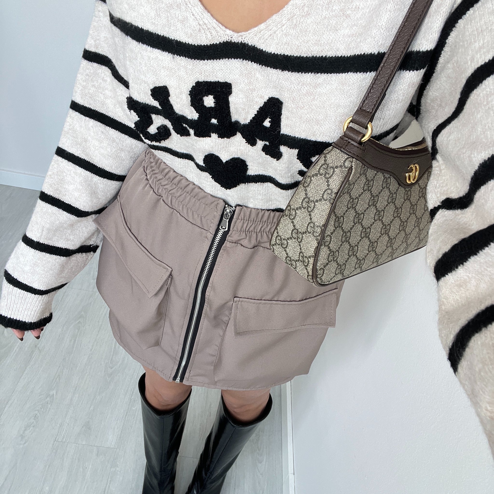 Gonna tasche e zip tortora
