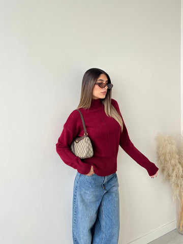 Maglione collo alto con riga centrale bordeuax