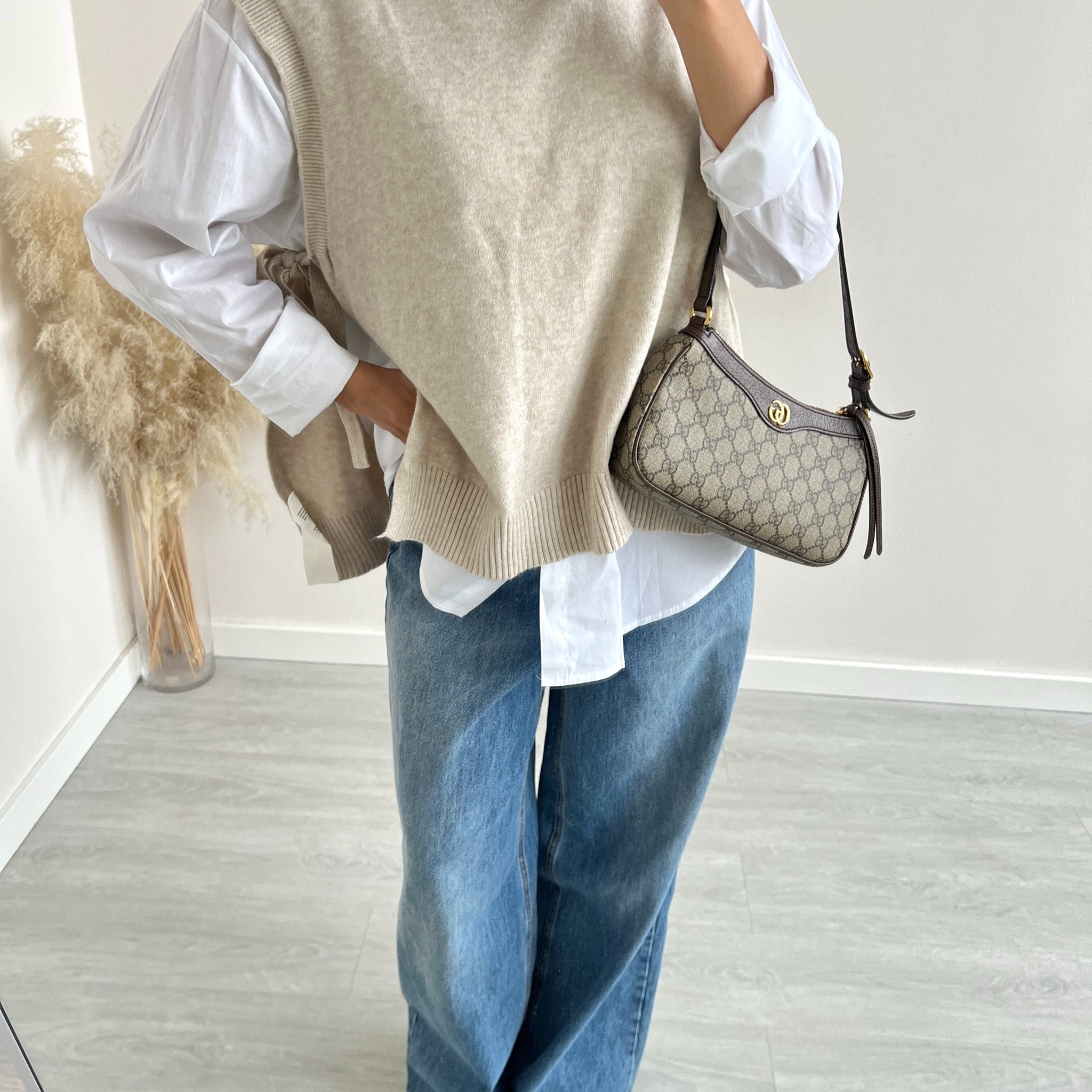 Gilet Melody con fiocchi sabbia