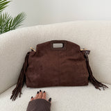 Borsa a mano scamosciata con frange laterali brown