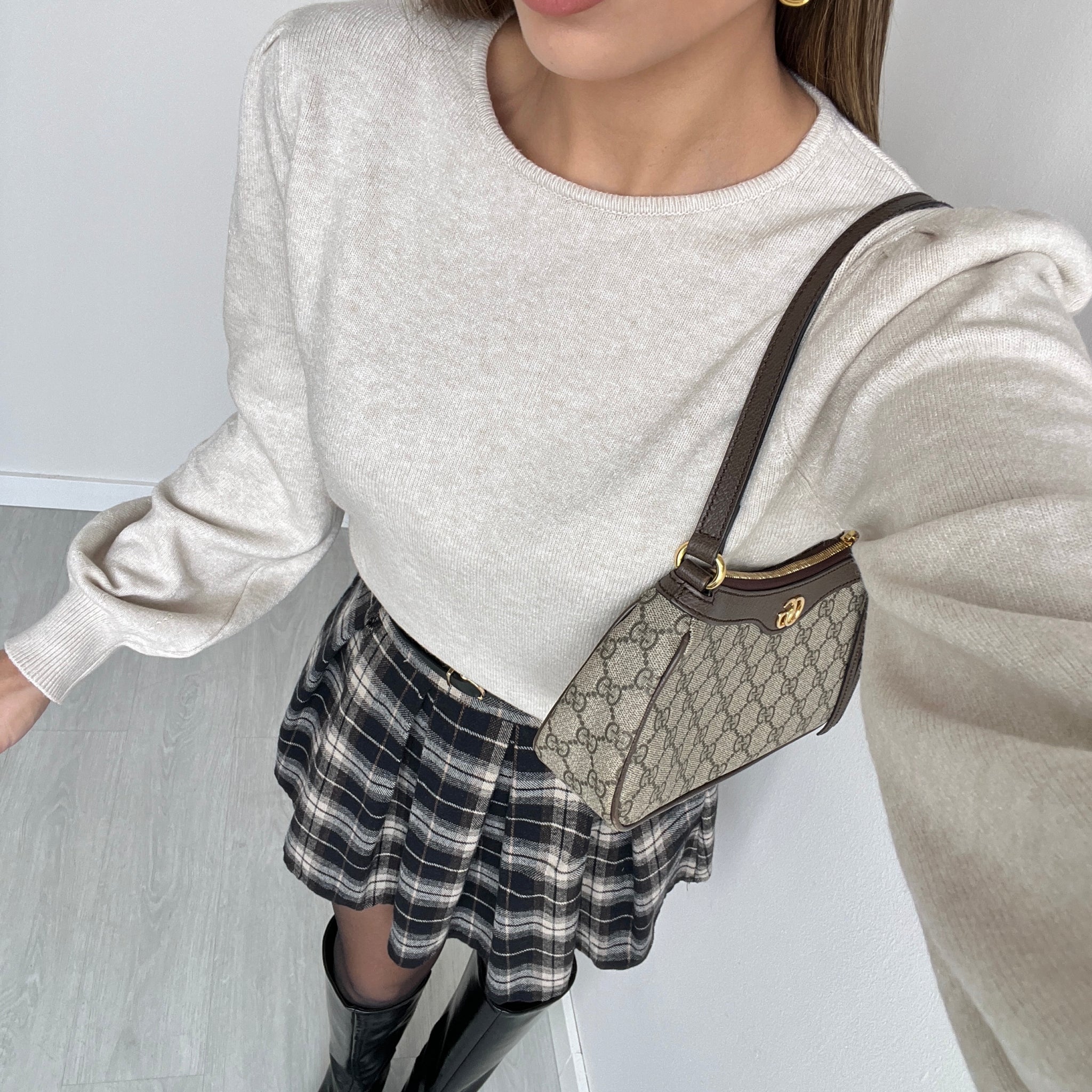 Maglia con manica a sbuffo sabbia