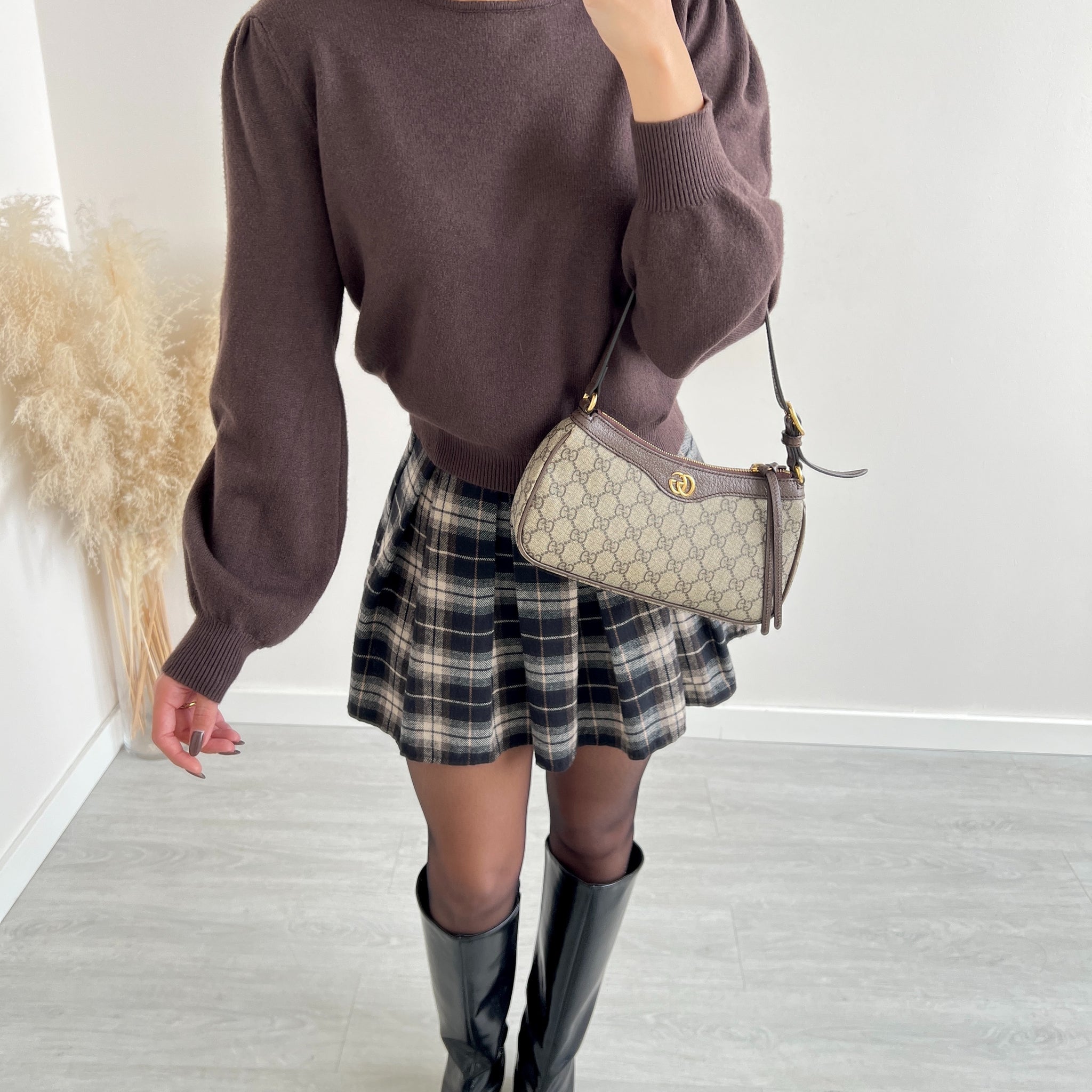 Maglia con manica a sbuffo caffè