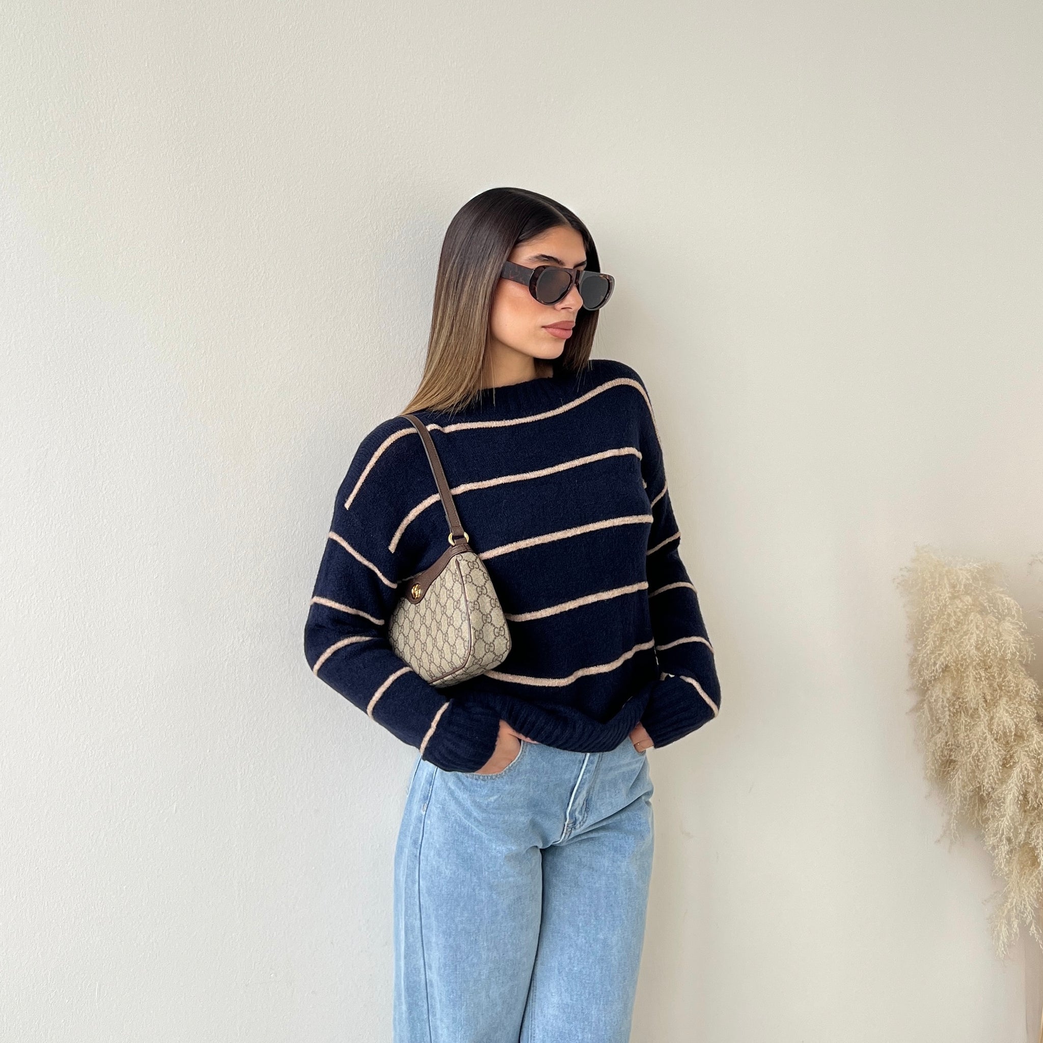 Maglione blu a righe camel