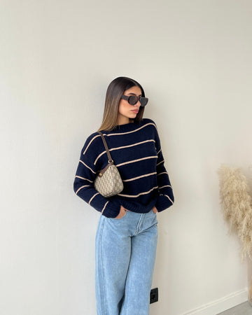 Maglione blu a righe camel