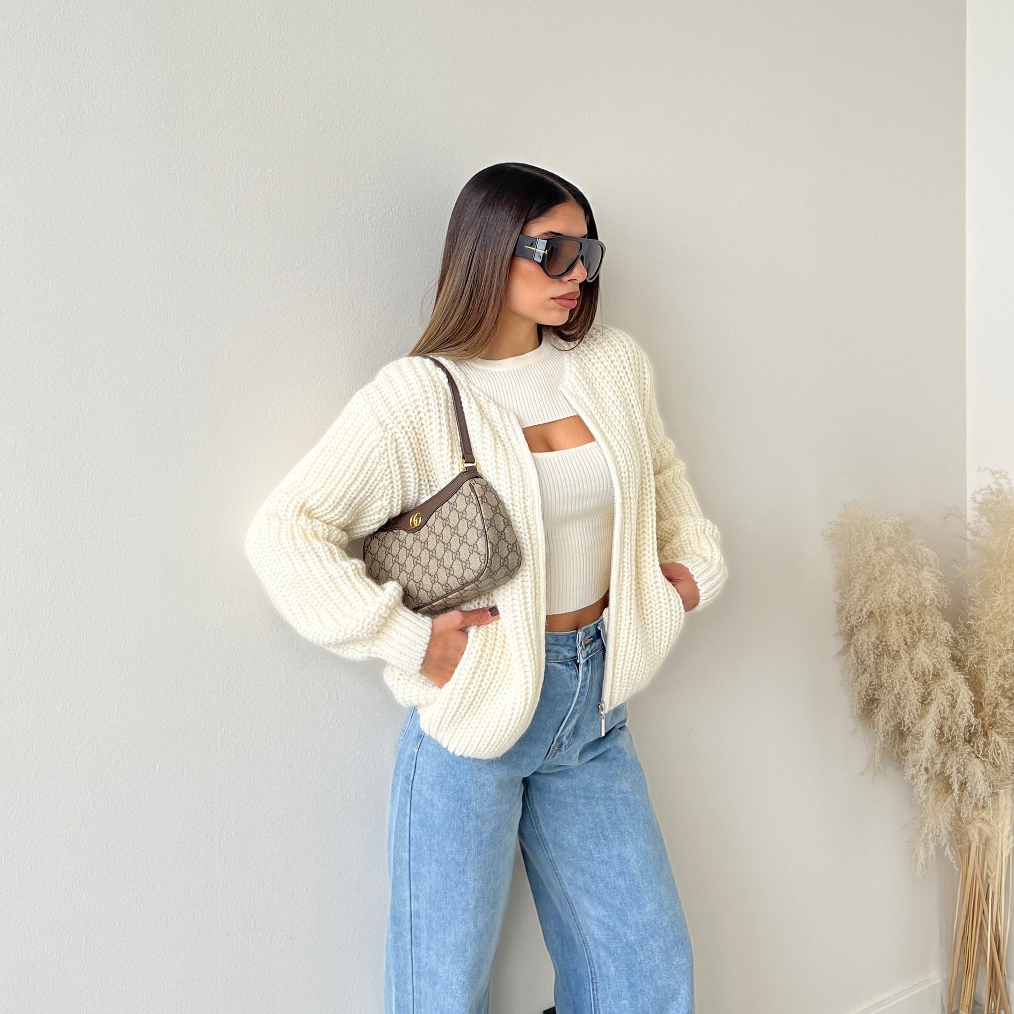 Cardigan stile bomber con zip in maglia panna