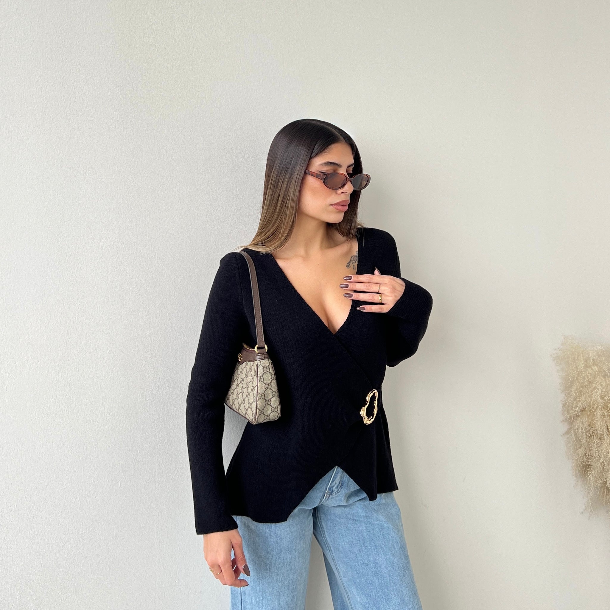 Cardigan Style con spilla nero