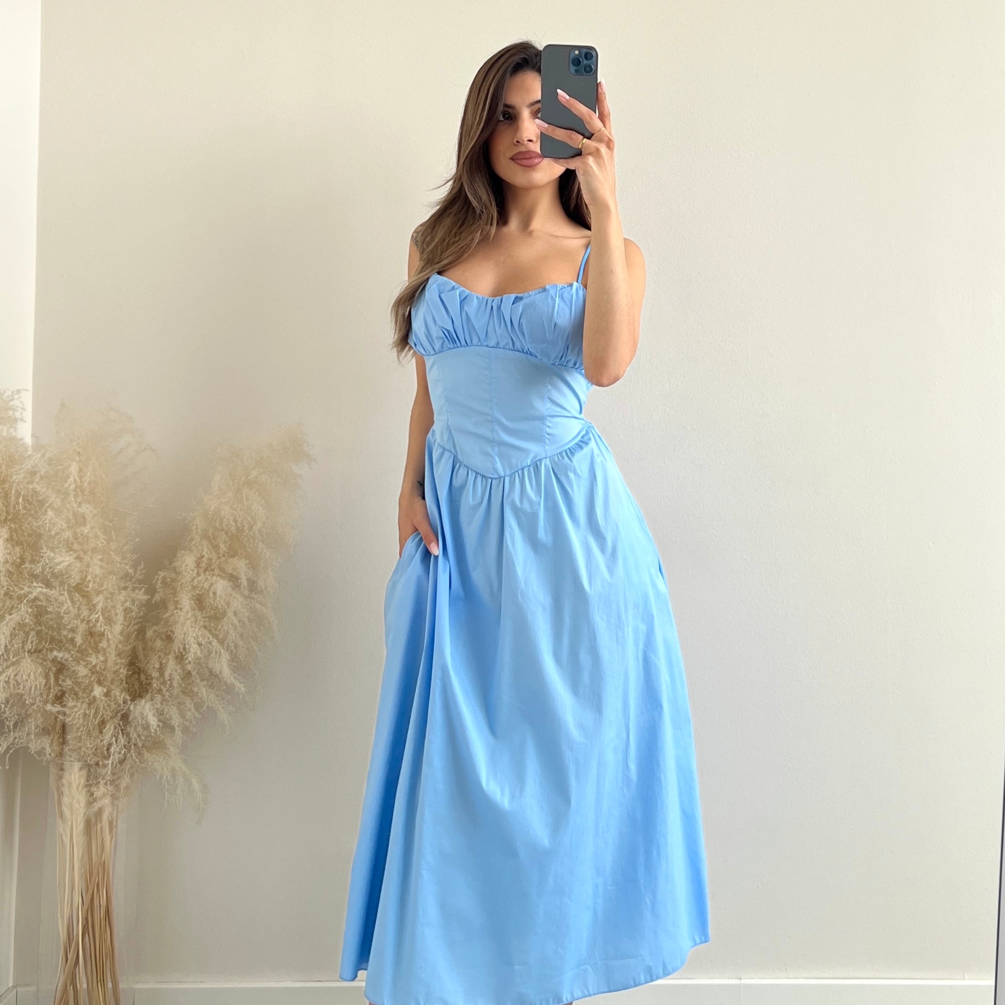 Abito con tasche in cotone celeste