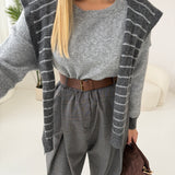 Pullover in lana con maglioncino con maniche cucito sulle spalle grey
