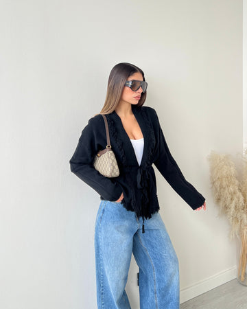 Kimono in maglia con frange e cinturino nero