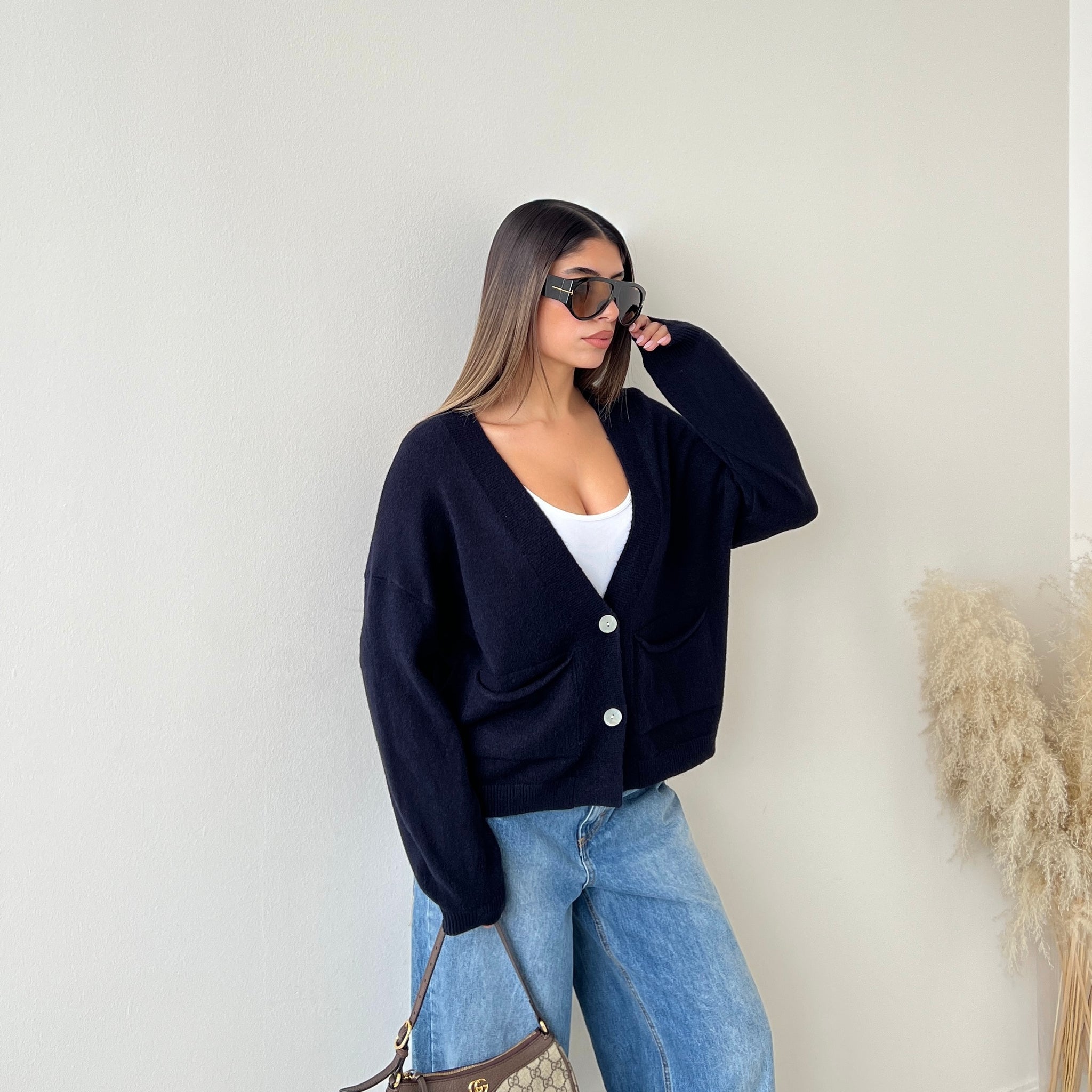 Cardigan due bottoni con tasche blu