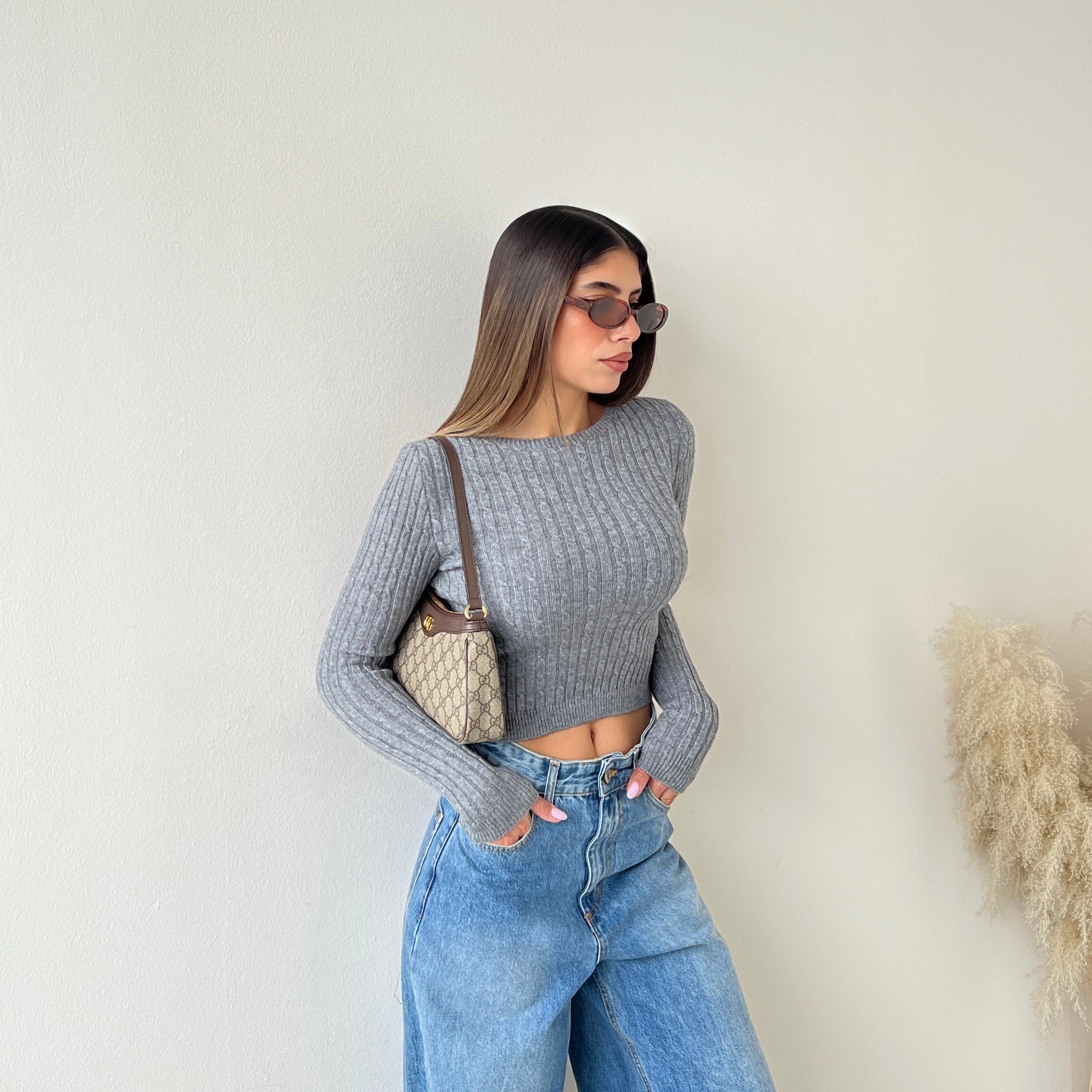 Maglioncino con treccine grey