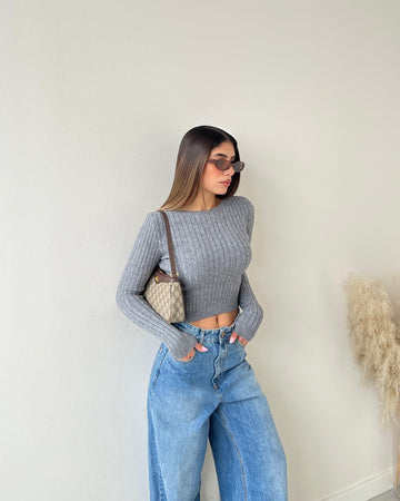 Maglioncino con treccine grey