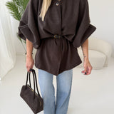 Cardigan pesante con bottone centrale manica a sbuffo e cintura brown