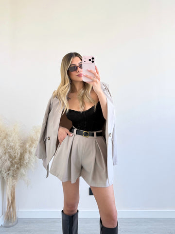 Shorts con cintura fango