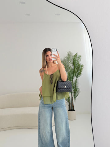 Blusa a balze pistacchio