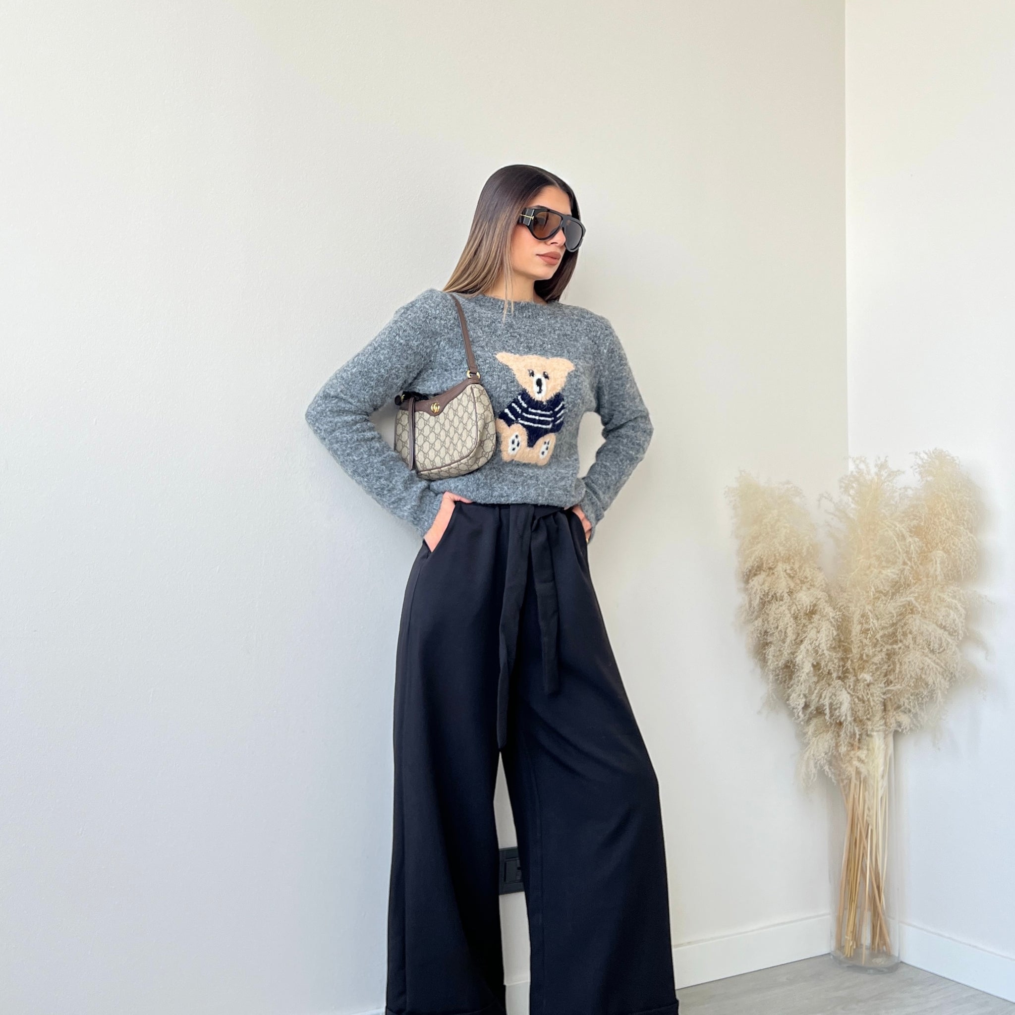 Pantalone palazzo con cinturino nero