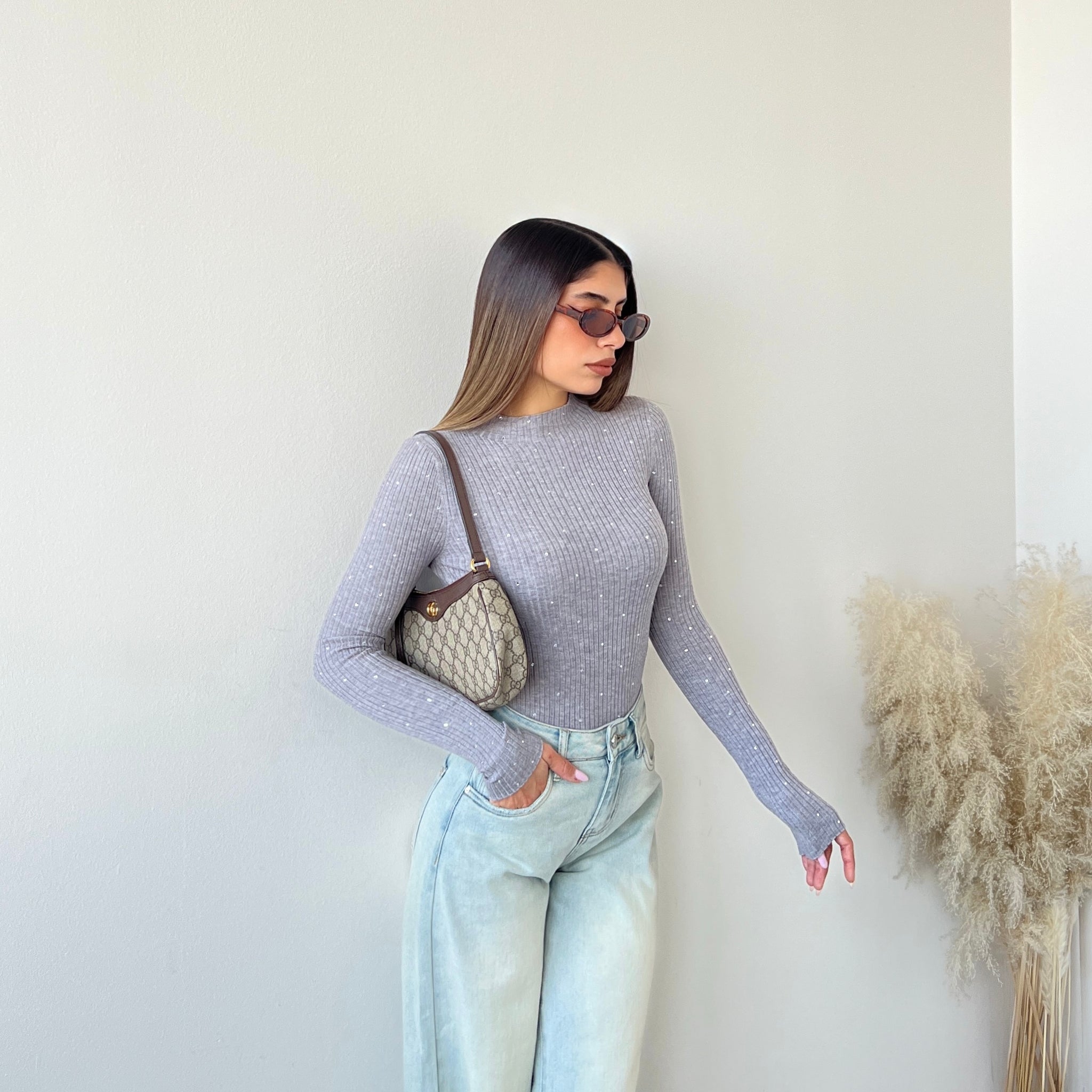 Maglia a coste con brillanti grey