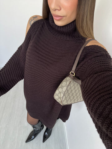 Maxi pull cut out sulle spalle testa di moro