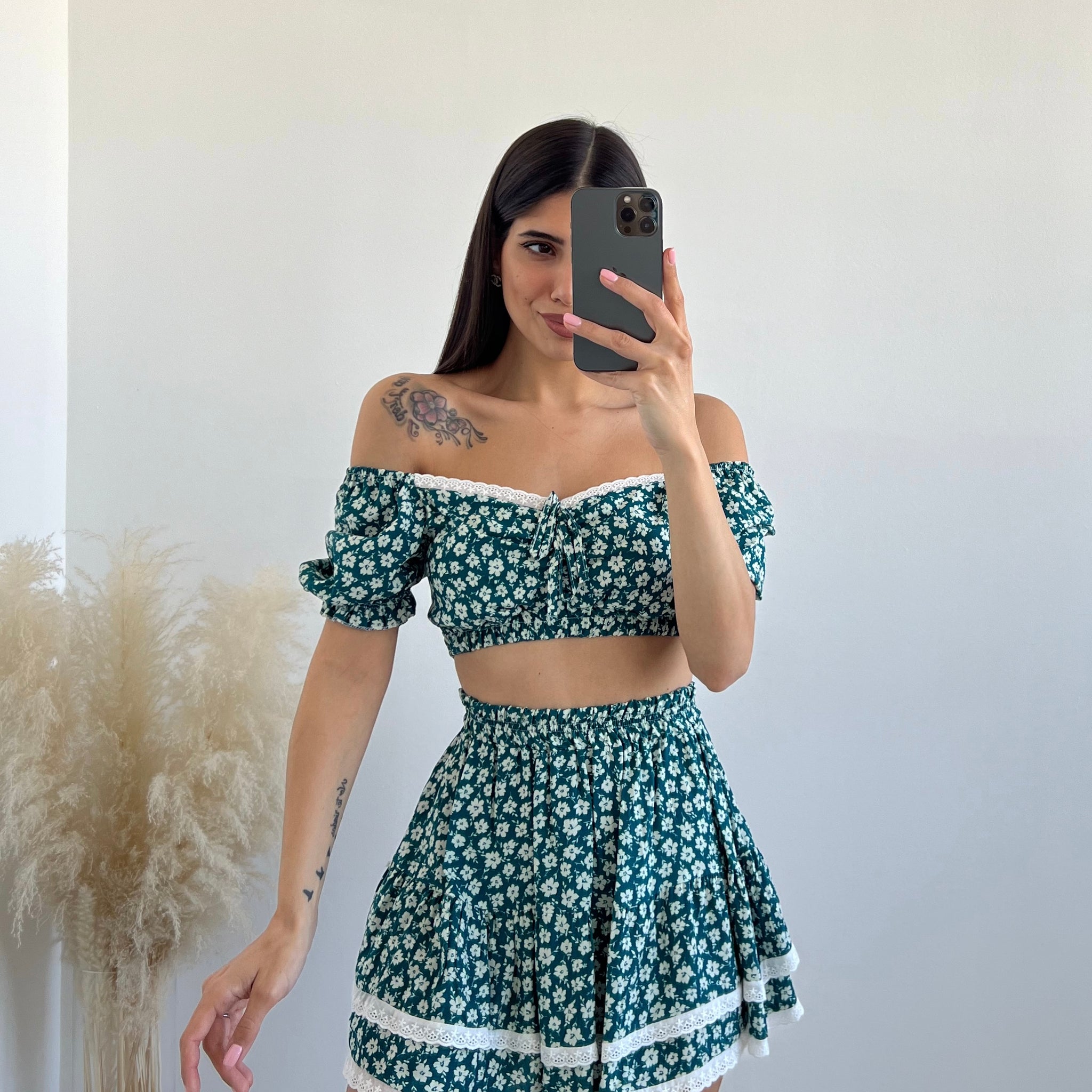 Completo top + gonna a fiori verde