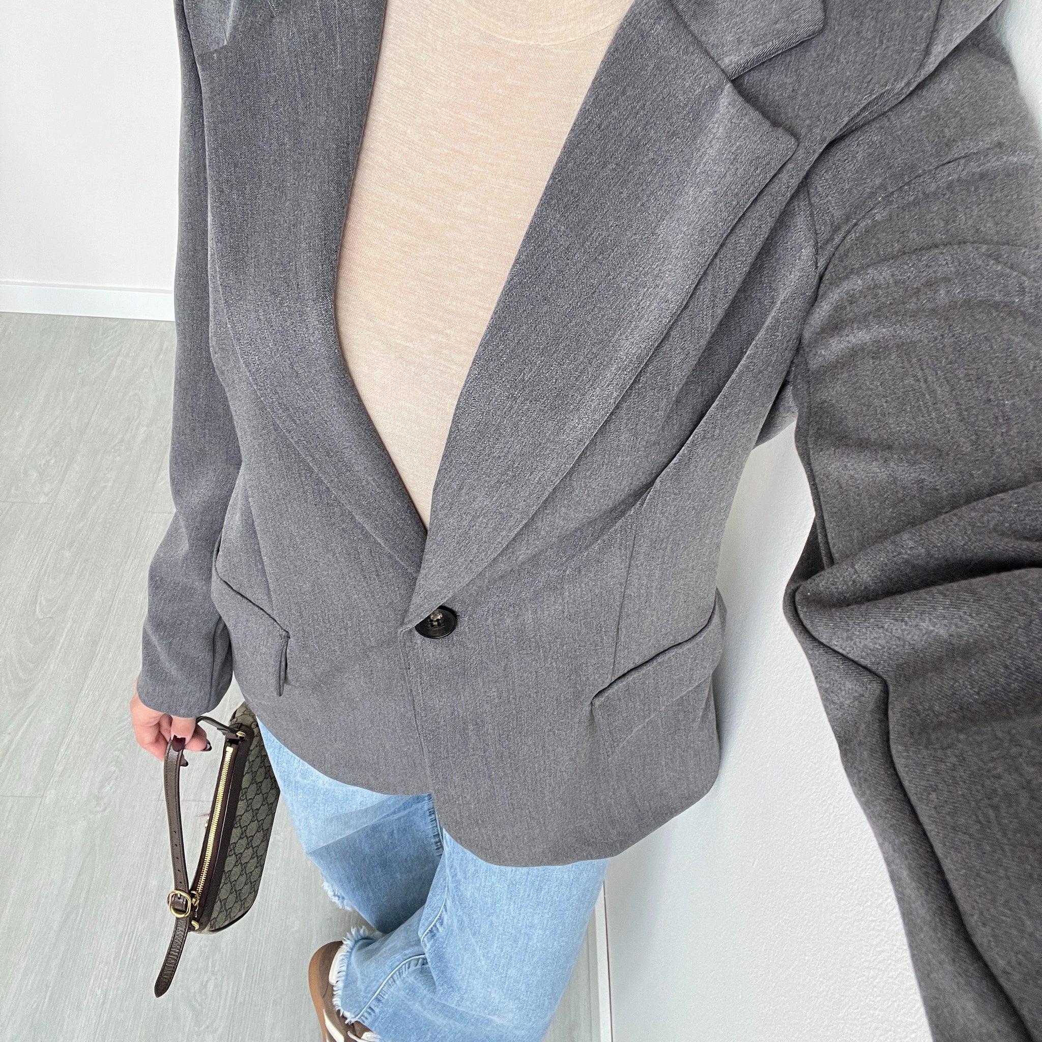 Giacca basic con bottone grey