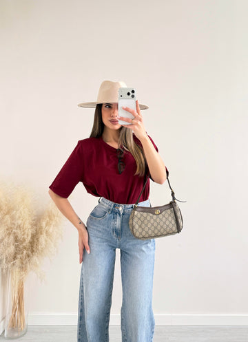T-shirt con spalline bordeaux