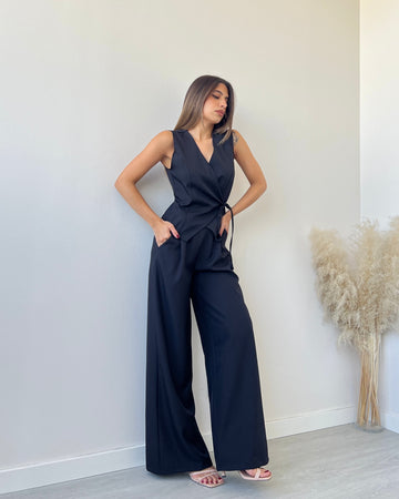 Set gilet a portafoglio + pantalone palazzo nero