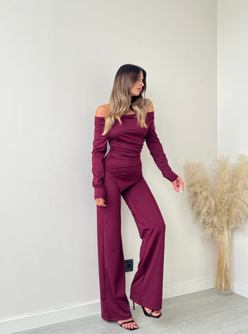 Completo modellante bordeaux