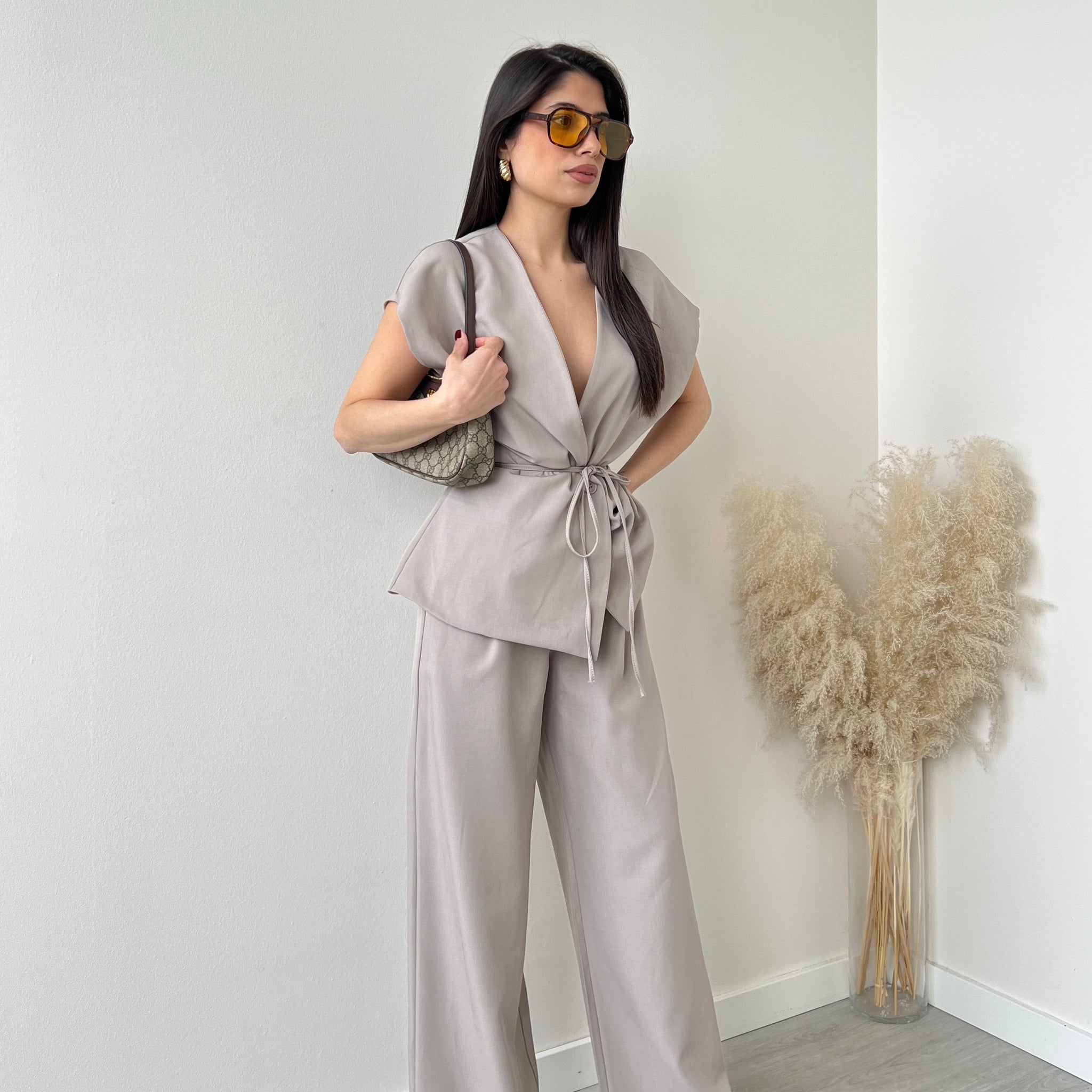 Completo gilet + pantalone tortora